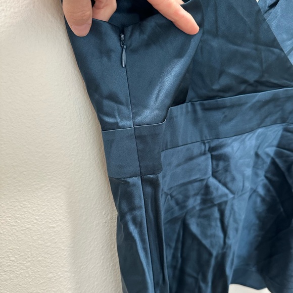 INC Silk Blend Sleeveless V-Neck Satin in Deep Teal Green Macys spring blouse - Picture 2 of 4